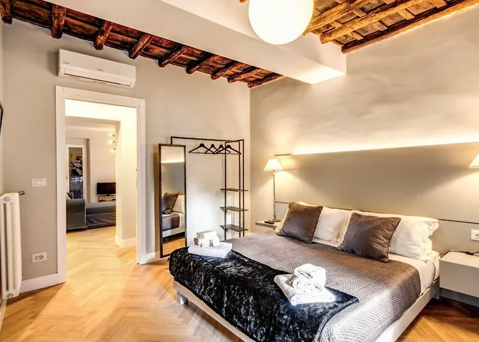 Trevi Fountain Superior 3 Bdr Appartement Rome