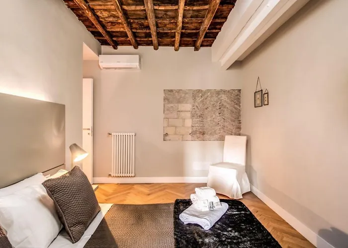Trevi Fountain Superior 3 Bdr Appartement *