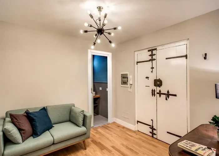 Trevi Fountain Superior 3 Bdr Apartamento Roma