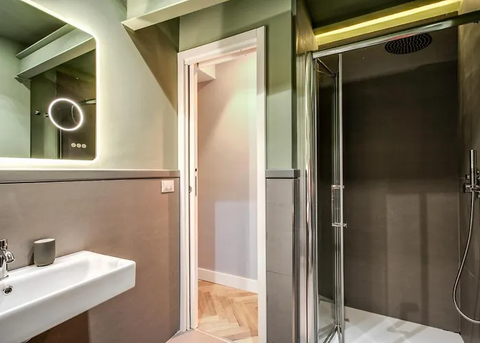 Appartement Trevi Fountain Superior 3 Bdr *