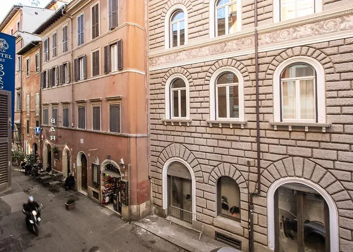 Trevi Fountain Superior 3 Bdr Appartement